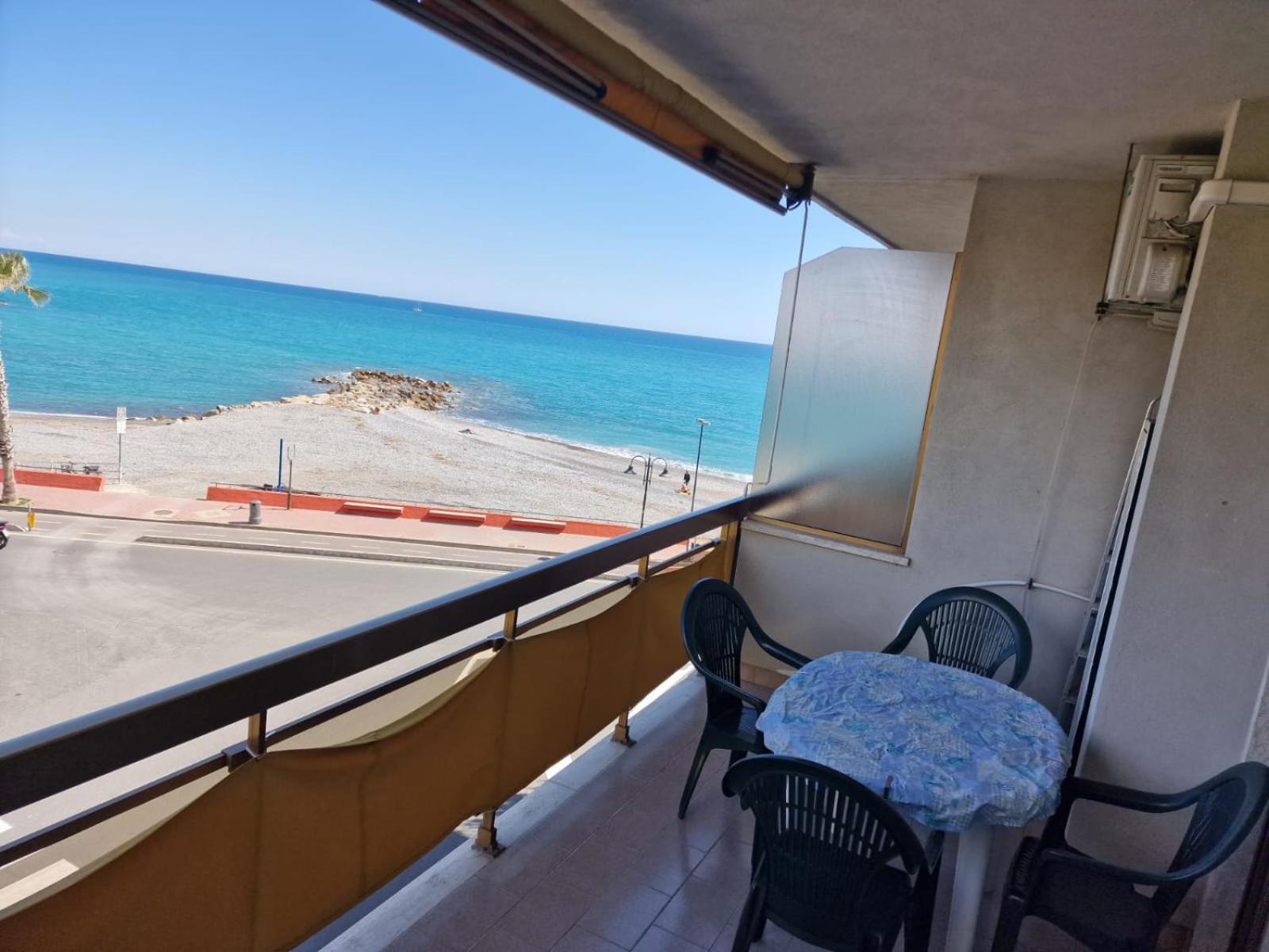 ונטימיגליה Laguna Blu מראה חיצוני תמונה